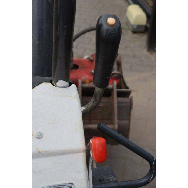2017 BOBCAT E10-48239805