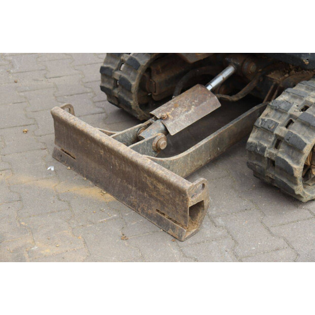2017 BOBCAT E10-48239809