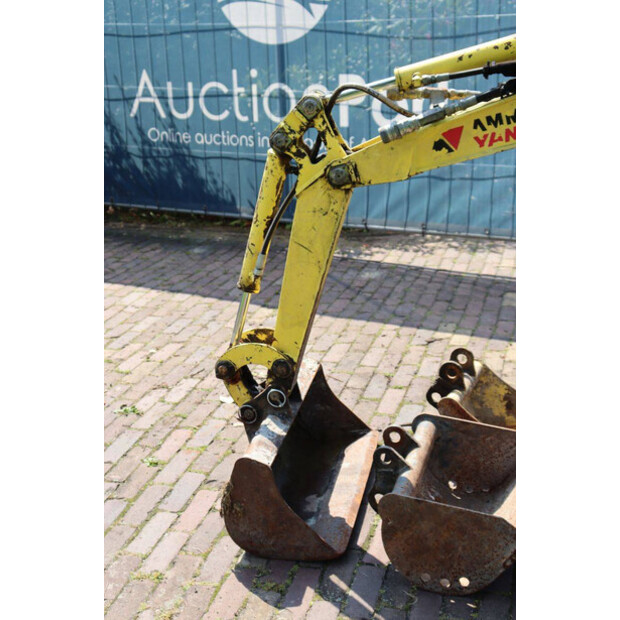 2004 AMMANN SV05-48240403