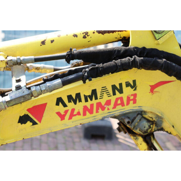 2004 AMMANN SV05-48240411