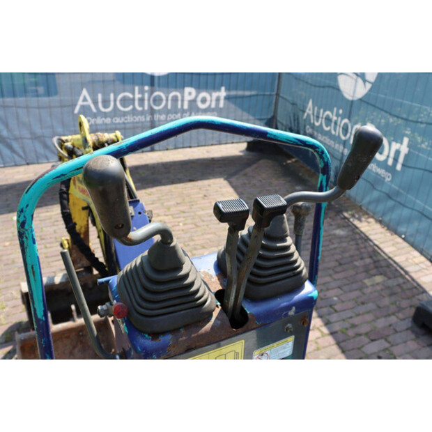 2004 AMMANN SV05-48240425
