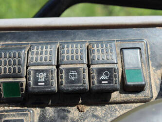 2004-jcb-slp-407-48240470