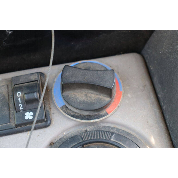 2004 JCB SLP 407-48240474