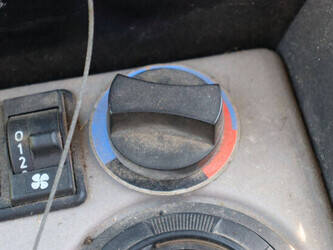 2004-jcb-slp-407-48240474