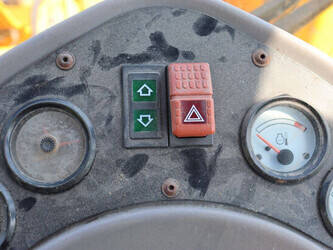 2004-jcb-slp-407-48240477