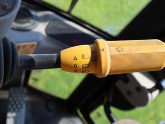 2004-jcb-slp-407-48240479