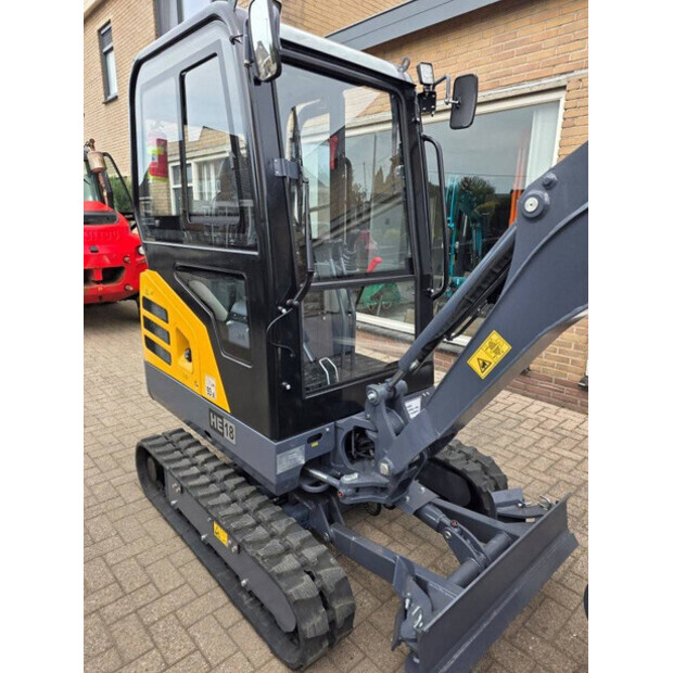 Eurotrac HE18-48240537