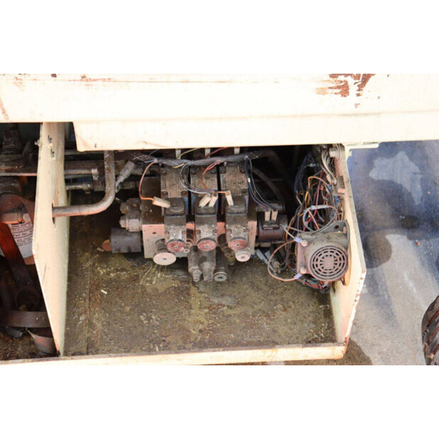 1995 JLG CM-2546-48241107