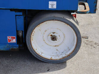 2012-skyjack-sj3226-1469162-48241406