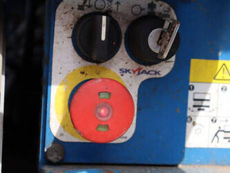 2012-skyjack-sj3226-1469162-48241407