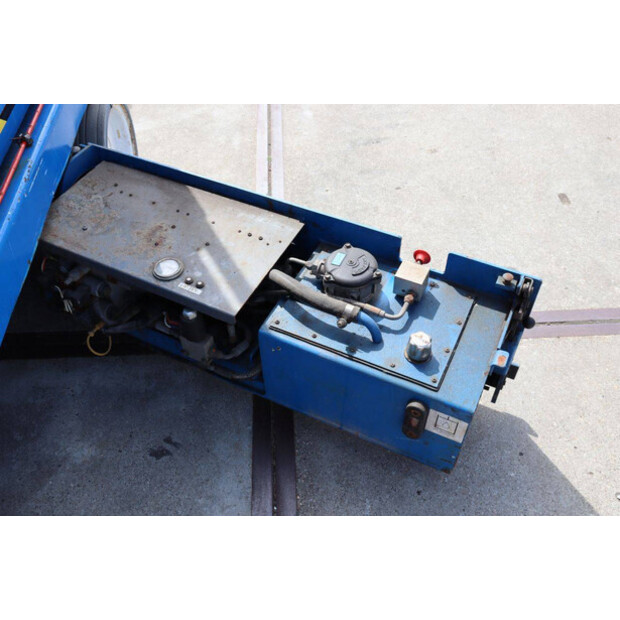 2012 SkyJack SJ3226-48241413