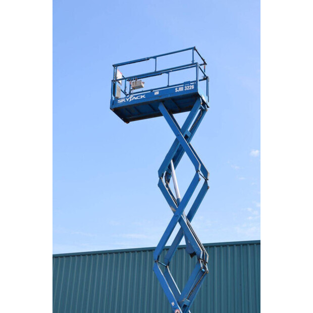 2012 SkyJack SJ3226-48241421