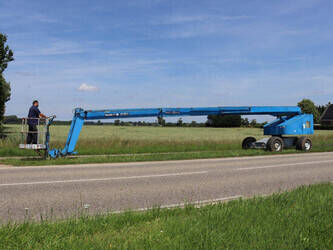 صورة ل رافعة سلة تلسكوبية 1996 Mark Industries CH66C