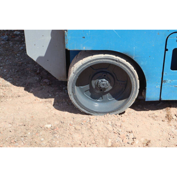 2006 Genie GS-1930-48242572