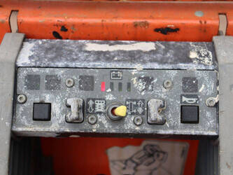2006-jlg-2630es-1469221-48242875
