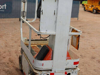 2014-jlg-1230es-1469226-48243027