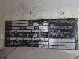2014-jlg-1230es-1469226-48243037