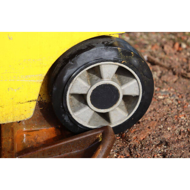 2016 Neuson DPU3760-48243167