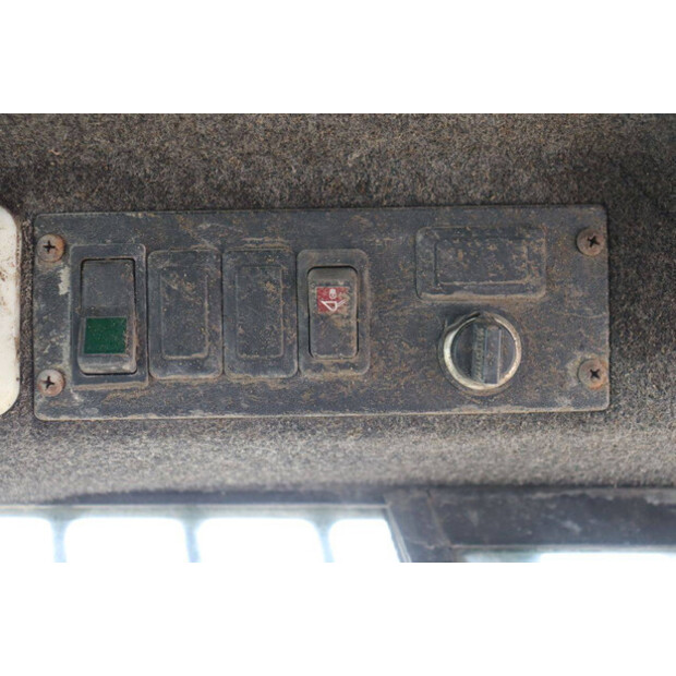 1993 BOBCAT 753-48243486