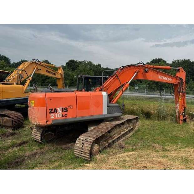 Hitachi ZX210LC-3-48249831