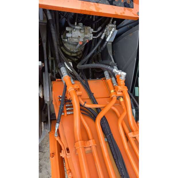 Hitachi ZX210LC-3-48249839