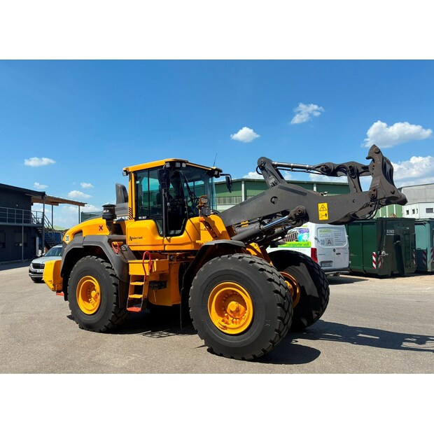 2022 Volvo L110H-48250912
