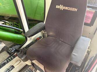 2014-sennebogen-821-48251037