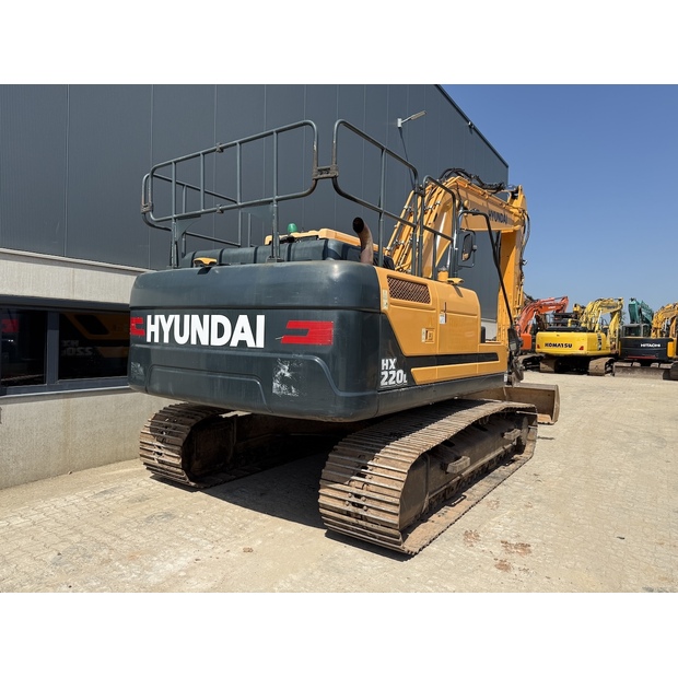 2019 Hyundai HX220L-48252030
