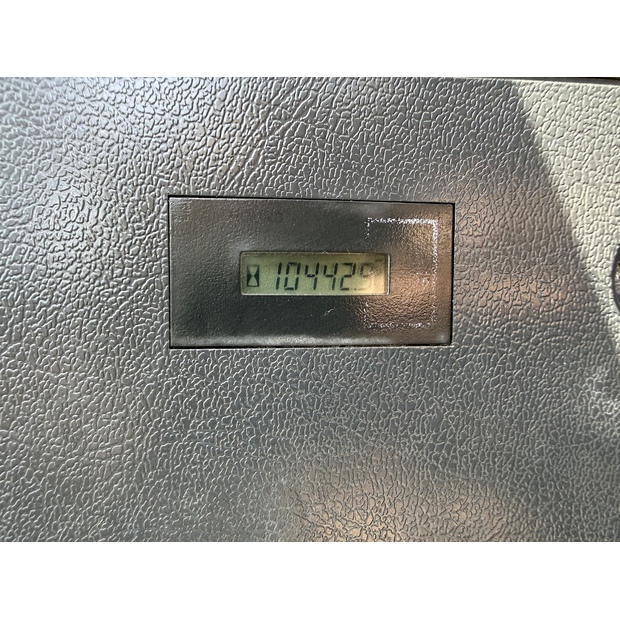 2019 Hyundai HX220L-48252037