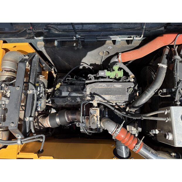 2019 Hyundai HX220L-48252043
