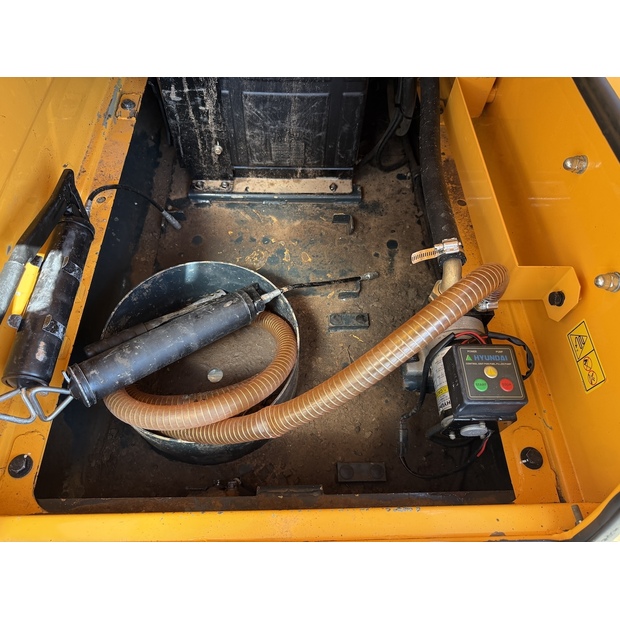 2019 Hyundai HX220L-48252050