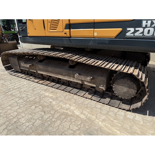 2019 Hyundai HX220L-48252055
