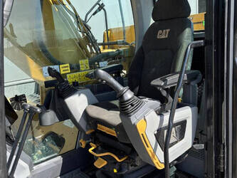 2021-caterpillar-330-1469325-48258946