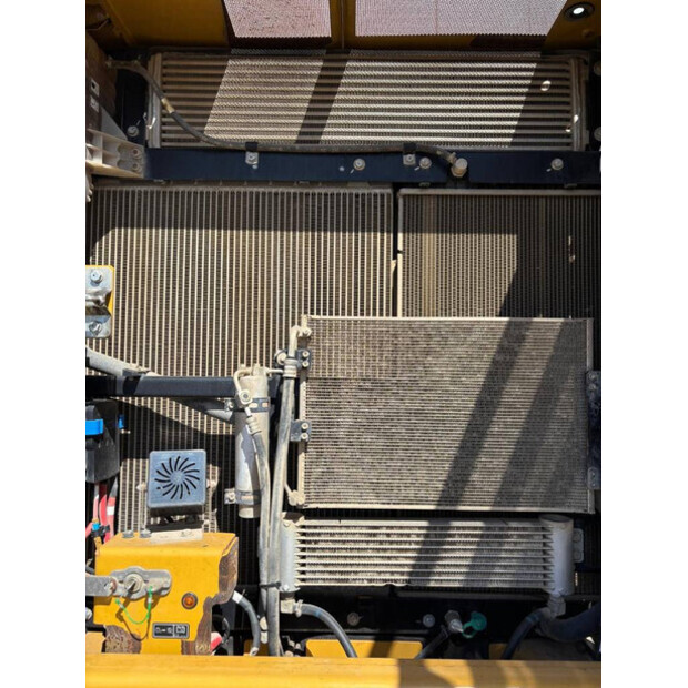 2021 Caterpillar 330-48258951