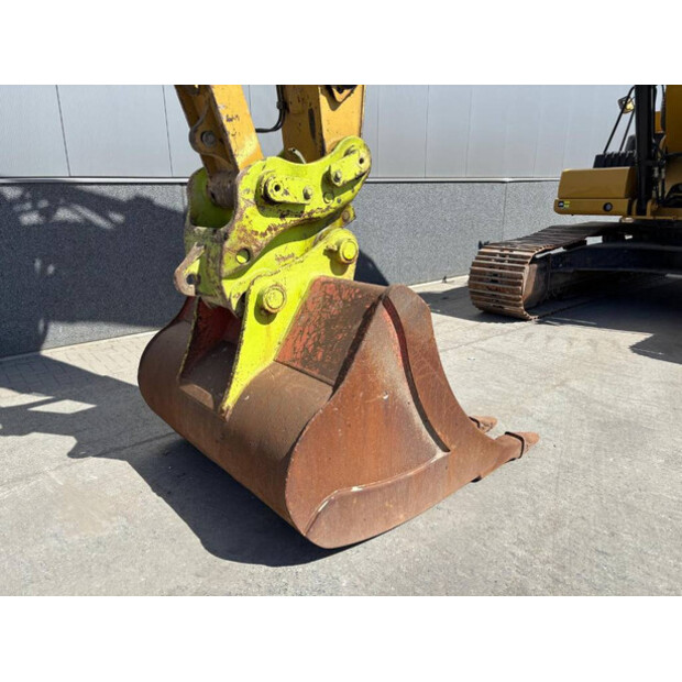 2021 Caterpillar 330-48258955