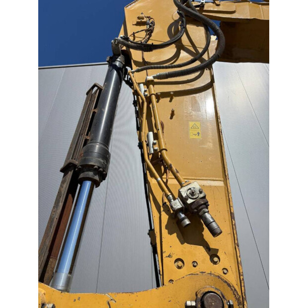 2021 Caterpillar 330-48258957