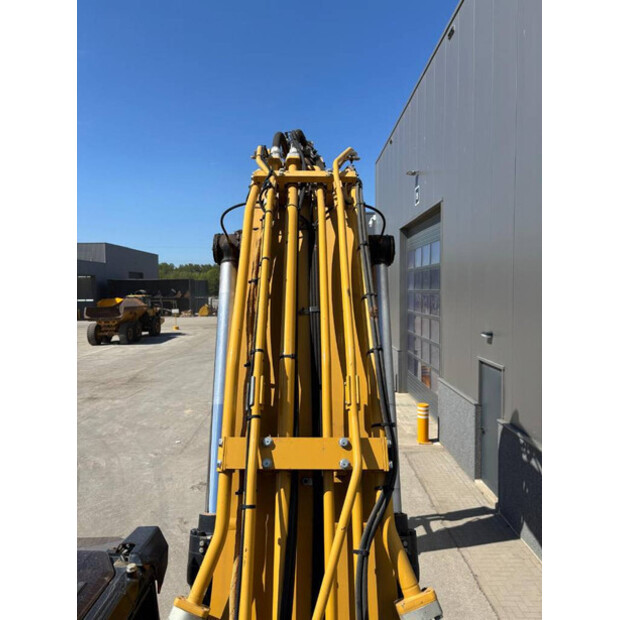 2021 Caterpillar 330-48258962