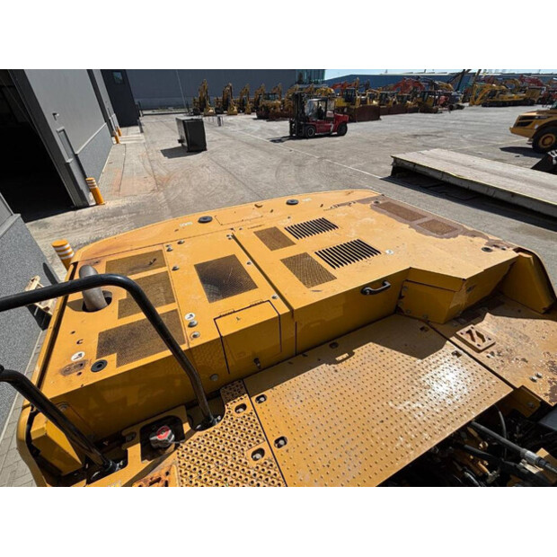 2021 Caterpillar 330-48258965