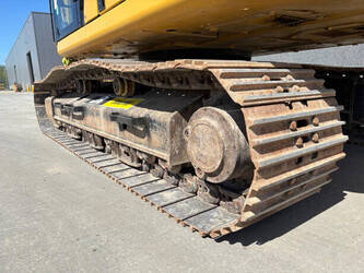 2021-caterpillar-330-1469325-48258968