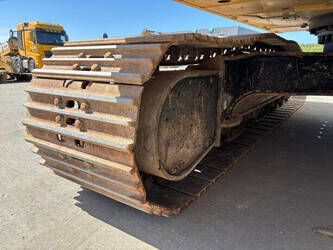 2021-caterpillar-330-1469325-48258970