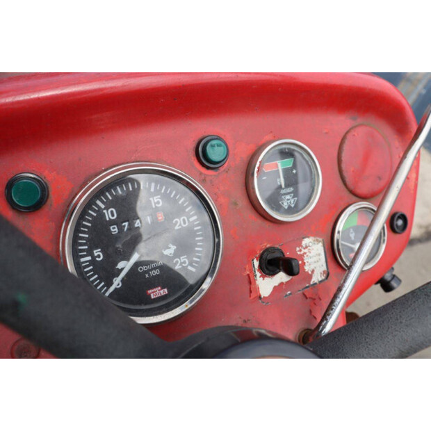 1976 Massey Ferguson 158-48259156