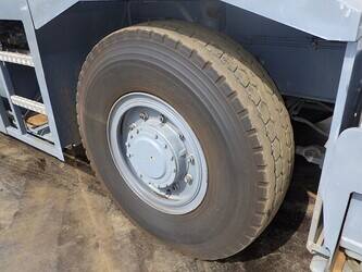 2013-tadano-gr-250n-3-48259551
