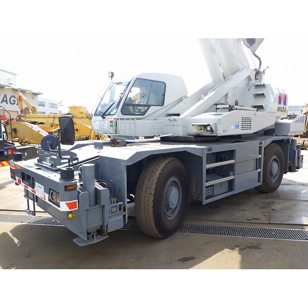 2013 تادانو GR-250N-3-48259588