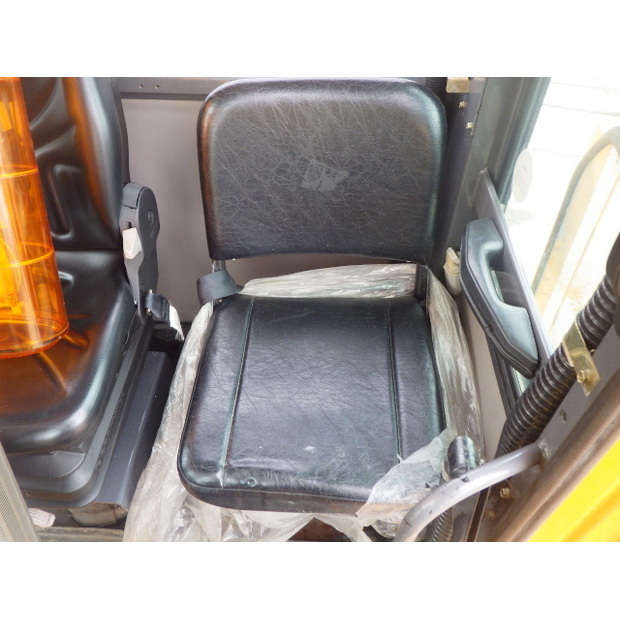 2004 ميتسوبيشي MG500S-48259776