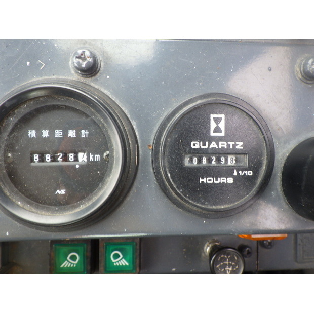 2004 ميتسوبيشي MG500S-48259785