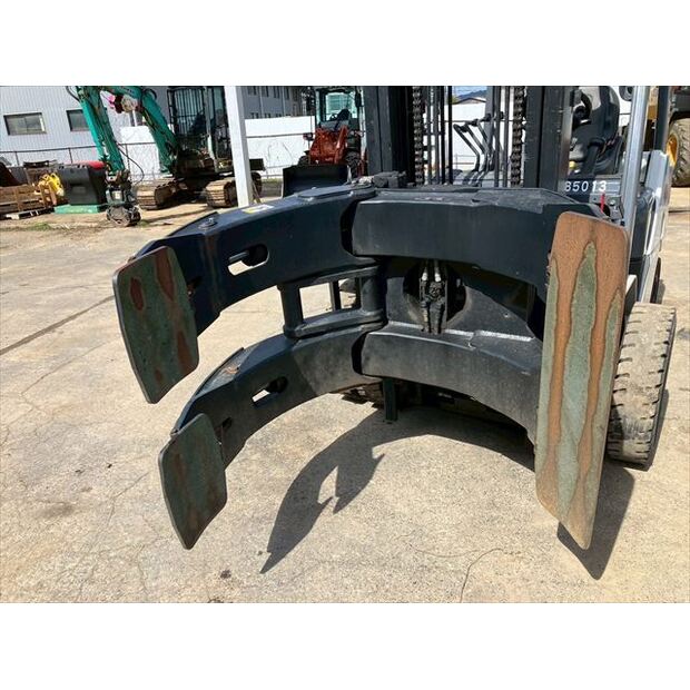 2018 ميتسوبيشي FHD35T5S-48259920
