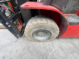 2017-manitou-me425-80-48260581