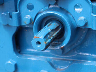 1975-ford-5000-48260993