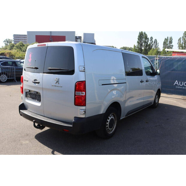 2018 Peugeot Expert-48261460