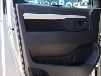 2018-peugeot-expert-1469432-48261482